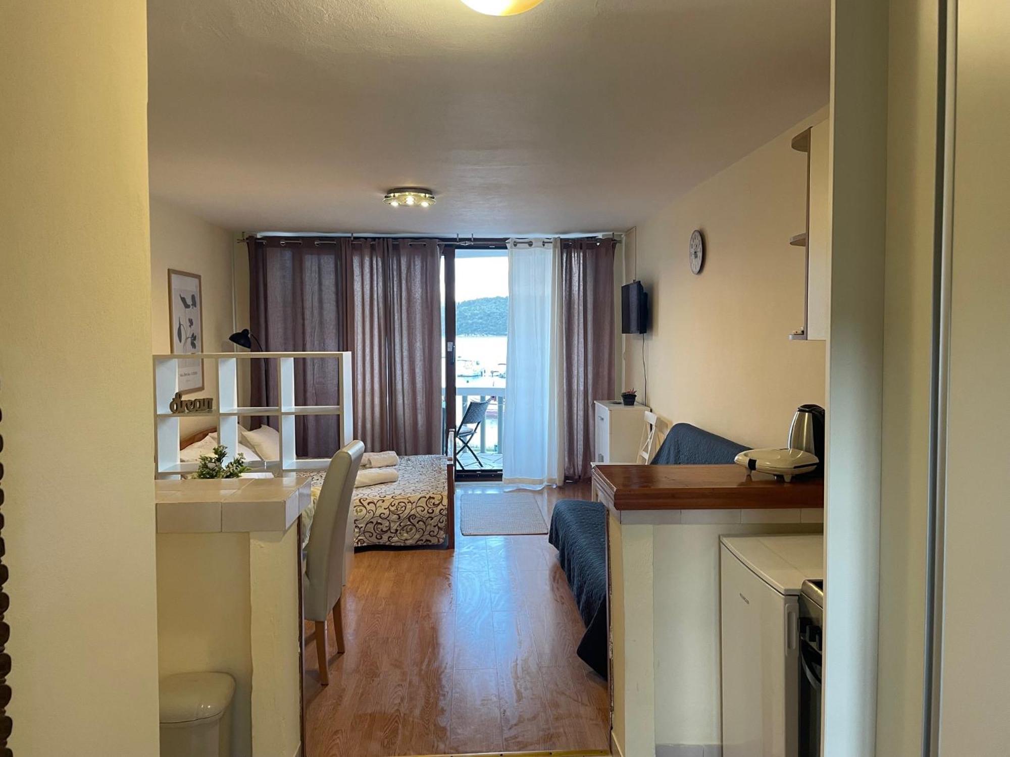 Apartments Ana By The Sea Lumbarda Exterior foto
